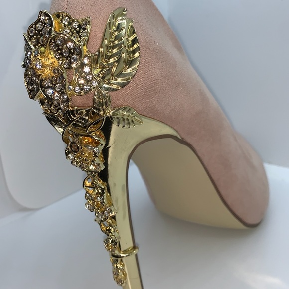 NWOT Elegant JUSTFAB Blush Pink Suede PUMPS Embellished with GOLD - Picture 7 of 7